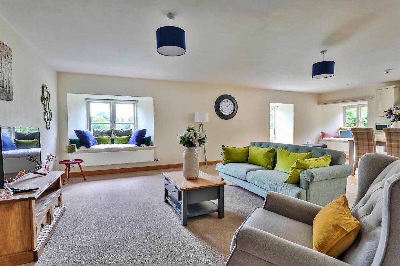Finest Retreats - Victory Mill - One Pickering
